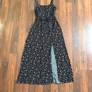 Wild Fable women’s (S) black floral maxi dress.